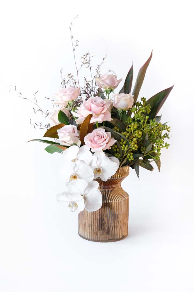 Same Day Flower Delivery Sydney CBD: Fresh Bouquets and Gift Hampers for Every Occasion