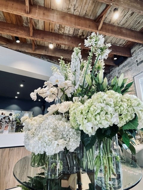 Corporate Flowers in Sydney CBD: A Considered Approach to Ongoing Floral Styling